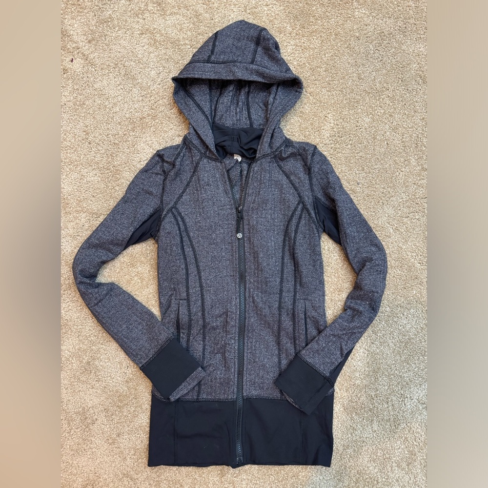 Lulu hooded define jacket